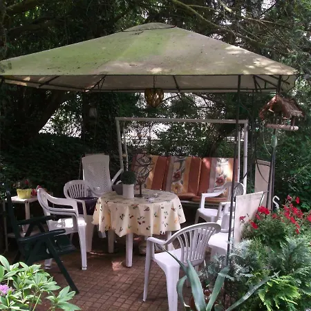 Und Christine Kilian